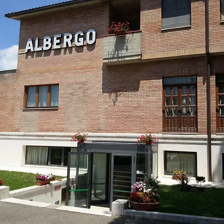I Platani Hotell 3*