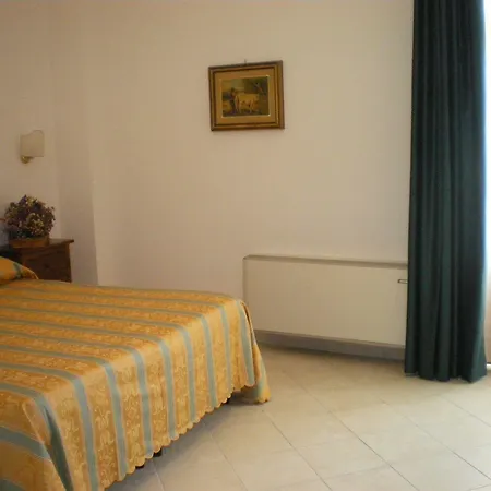 Ξενοδοχείο I Platani 3*